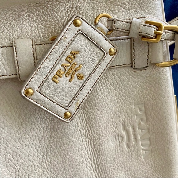 Large deerskin leather authentic Prada bag - Picture 4 of 11